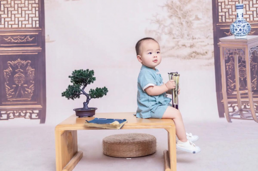 永新孕妇尖肚子和圆肚子